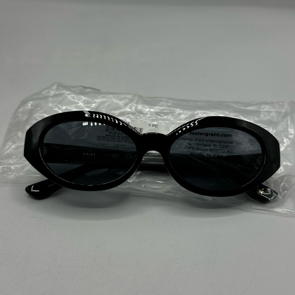 Women’s Frye Black Oval Sunglasses